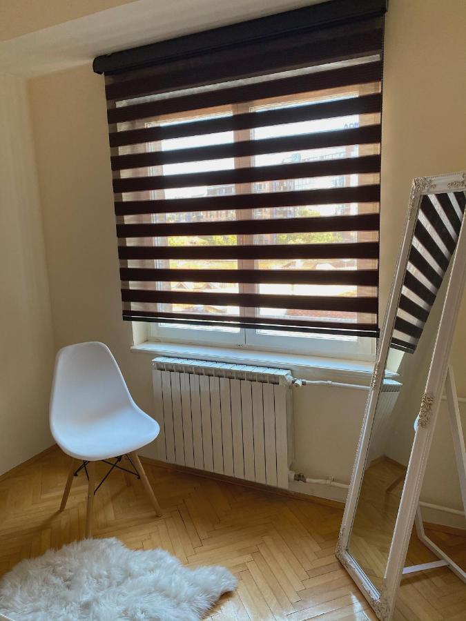 M&C Central Apartment スコピエ エクステリア 写真