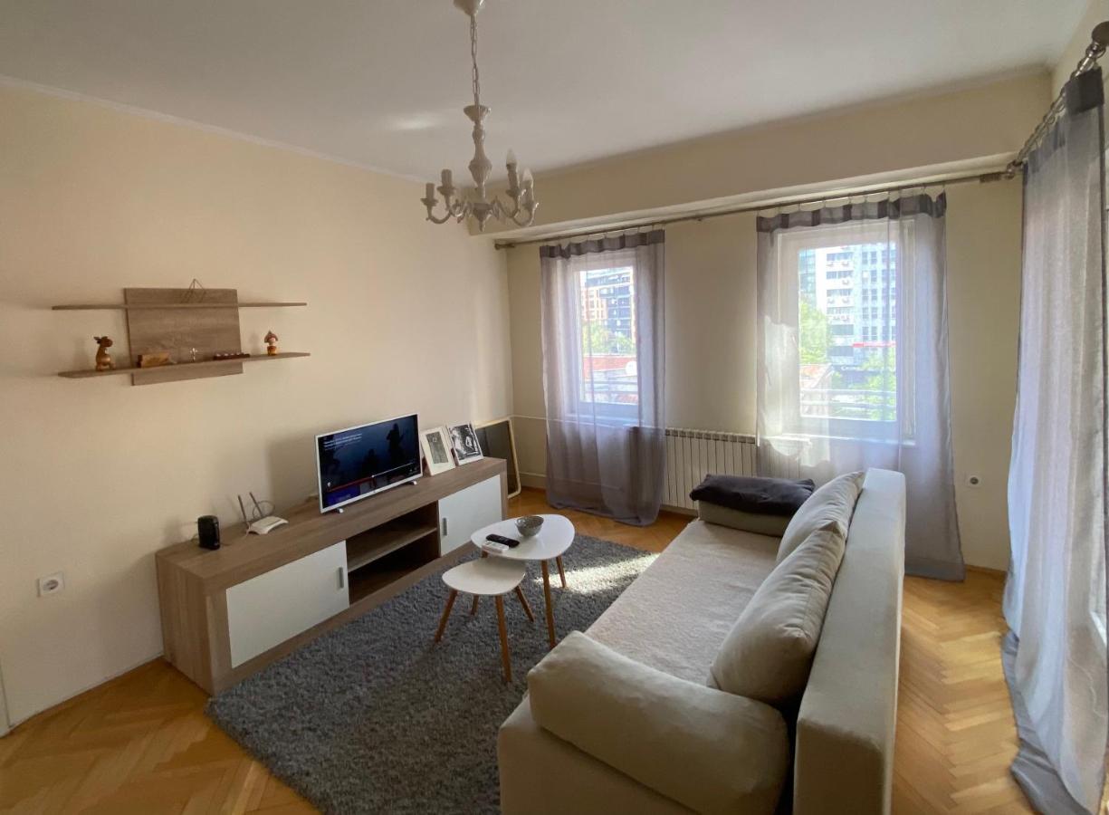 M&C Central Apartment スコピエ エクステリア 写真